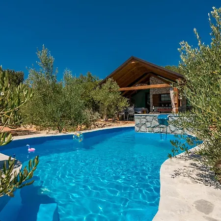Holiday home 2 Bedroom Awesome In *