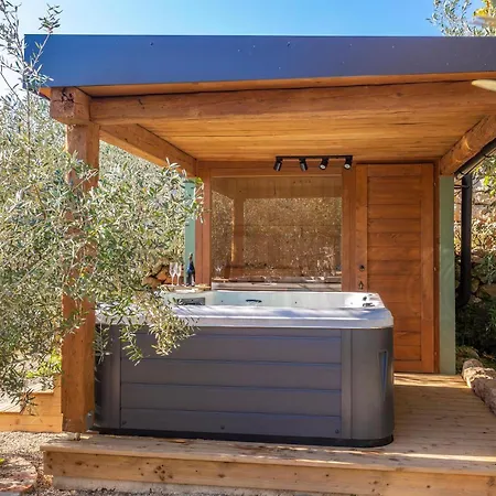 Cozy In With Sauna * Punat