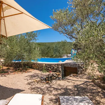 2 Bedroom Awesome In