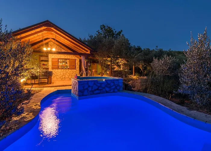 Holiday home 2 Bedroom Awesome In *